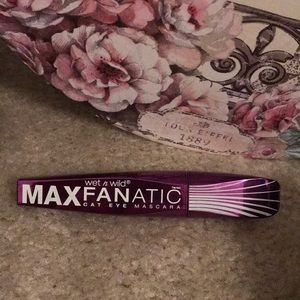 Max Fanatic Wet n Wild mascara!